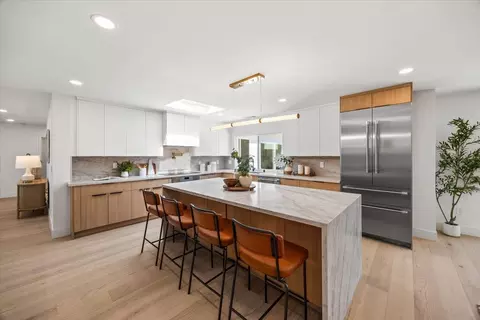 Kitchen - 10712 Pebble Pl, Cupertino, CA 95014 photo 3 of 6