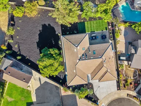 View/Area - 10712 Pebble Pl, Cupertino, CA 95014 photo 5 of 6
