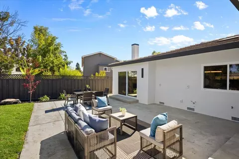 Exterior - 10712 Pebble Pl, Cupertino, CA 95014 photo 3 of 10