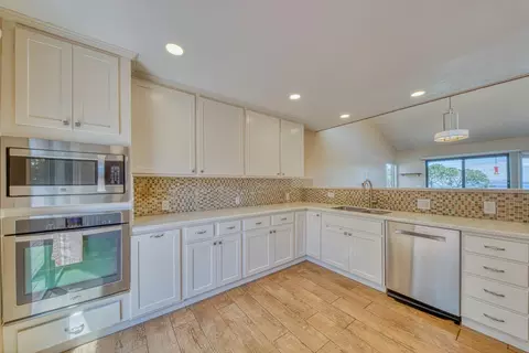 Kitchen - 664 Terry St, Monterey, CA 93940 photo 3 of 6