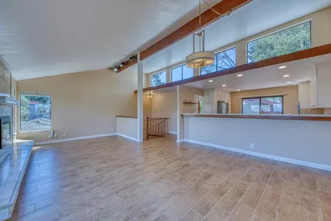 Living - 664 Terry St, Monterey, CA 93940 photo 5 of 10