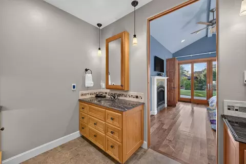 Bath - 1509 Walnut Dr, Campbell, CA 95008 photo 1 of 7