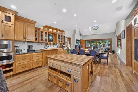 Kitchen - 1509 Walnut Dr, Campbell, CA 95008 photo 7 of 9
