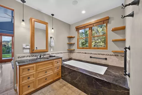 Bath - 1509 Walnut Dr, Campbell, CA 95008 photo 3 of 7