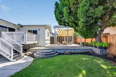 Exterior - 2591 Jacobs St, Hayward, CA 94541 photo 8 of 12