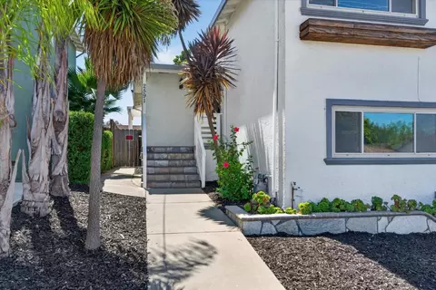Exterior - 2591 Jacobs St, Hayward, CA 94541 photo 3 of 12