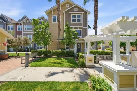 Exterior - 1908 Aberdeen Ln, Mountain View, CA 94043 photo 6 of 6