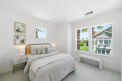 Bedroom - 1908 Aberdeen Ln, Mountain View, CA 94043 photo 1 of 3