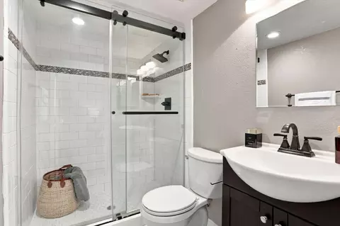 Bath - 2424 Sequester Ct, San Jose, CA 95133 photo 1 of 2