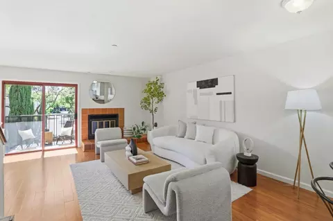 4159 El Camino Way M, Palo Alto, CA 94306