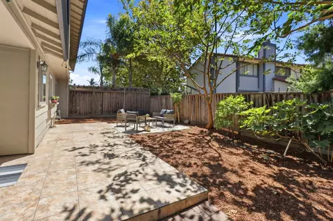 Exterior - 1109 Wright Ave, Mountain View, CA 94043 photo 4 of 7