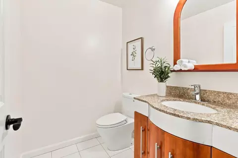Bath - 1109 Wright Ave, Mountain View, CA 94043 photo 1 of 3