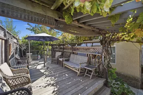 Exterior - 1055 Eagle Dr, Salinas, CA 93905 photo 11 of 14