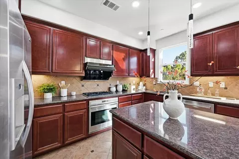 Kitchen - 408 Tasman Dr, Sunnyvale, CA 94089 photo 1 of 3
