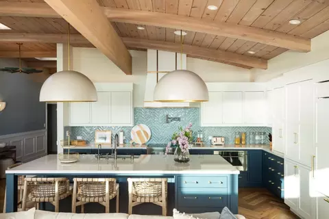 Kitchen - 638 Beach Dr, Aptos, CA 95003 photo 4 of 4