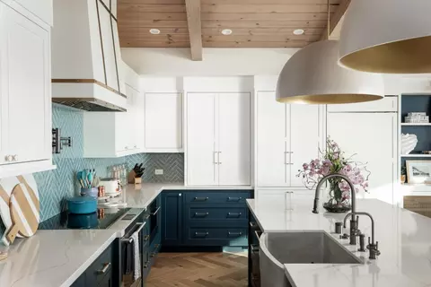 Kitchen - 638 Beach Dr, Aptos, CA 95003 photo 3 of 4