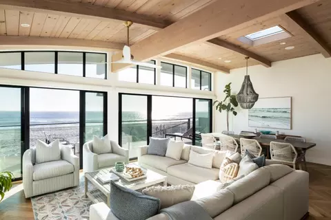 Living - 638 Beach Dr, Aptos, CA 95003 photo 1 of 3