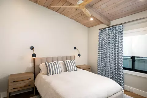 Bedroom - 638 Beach Dr, Aptos, CA 95003 photo 4 of 6