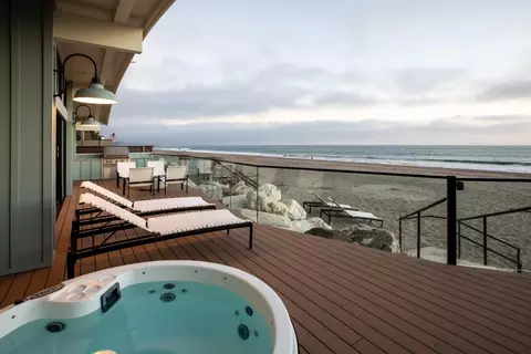 Exterior - 638 Beach Dr, Aptos, CA 95003 photo 5 of 12