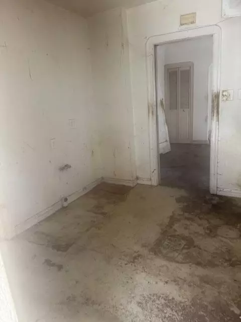 Entry Way - 69 D St, Vallejo, CA 94590 photo 1 of 2