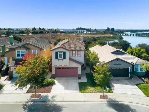 113 Kingfisher Dr, Watsonville, CA 95076