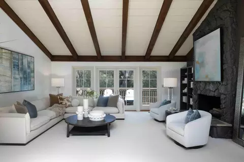 Living - 545 Pine Ln, Los Altos, CA 94022 photo 2 of 4