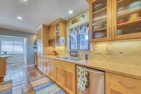 Kitchen - 202 Edinburgh Ave, Monterey, CA 93940 photo 3 of 6