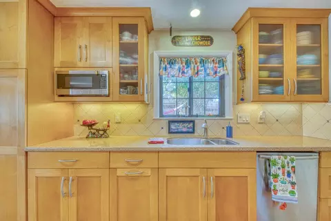 Kitchen - 202 Edinburgh Ave, Monterey, CA 93940 photo 2 of 6