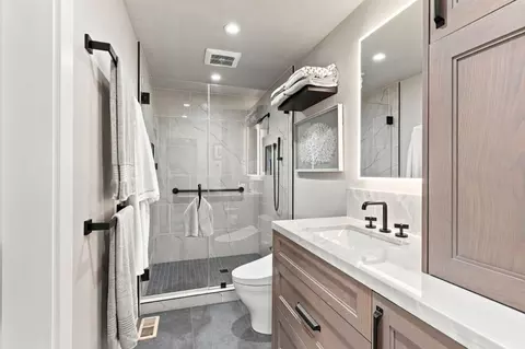 Bath - 3167 W Ledyard Way, Aptos, CA 95003 photo 1 of 3