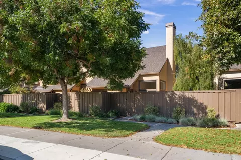 1327 Greenwich Ct, San Jose, CA 95125