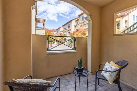 Exterior - 108 Bryant St 25, Mountain View, CA 94041 photo 3 of 6