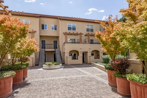Exterior - 108 Bryant St 25, Mountain View, CA 94041 photo 1 of 6