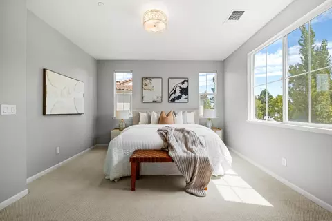 Bedroom - 39946 Waxwing Dr, Newark, CA 94560 photo 8 of 11