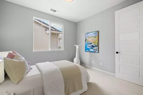 Bedroom - 39946 Waxwing Dr, Newark, CA 94560 photo 2 of 11