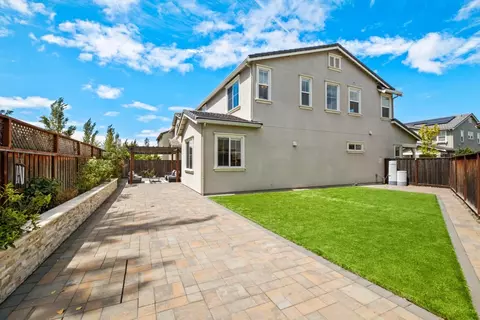 Exterior - 39946 Waxwing Dr, Newark, CA 94560 photo 2 of 9