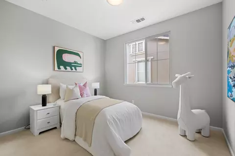 Bedroom - 39946 Waxwing Dr, Newark, CA 94560 photo 1 of 11