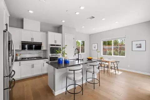 Kitchen - 39946 Waxwing Dr, Newark, CA 94560 photo 1 of 7