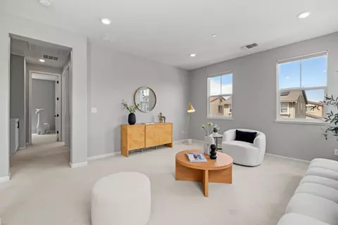 Entry Way - 39946 Waxwing Dr, Newark, CA 94560 photo 2 of 2
