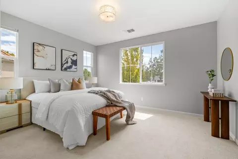 Bedroom - 39946 Waxwing Dr, Newark, CA 94560 photo 7 of 11