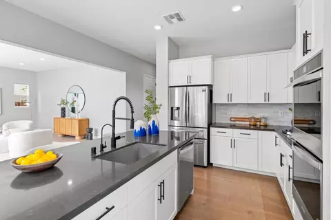 Kitchen - 39946 Waxwing Dr, Newark, CA 94560 photo 2 of 7