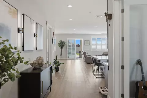 Entry Way - 1158 Crescent Ave, Manteca, CA 95336 photo 1 of 7