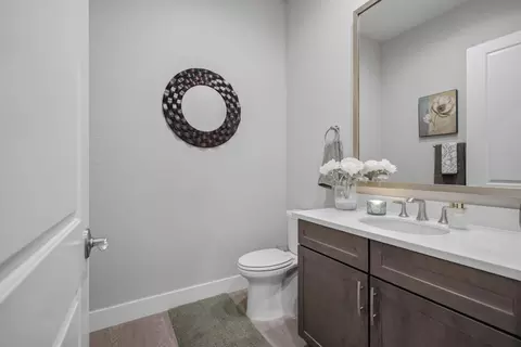Bath - 1158 Crescent Ave, Manteca, CA 95336 photo 1 of 5