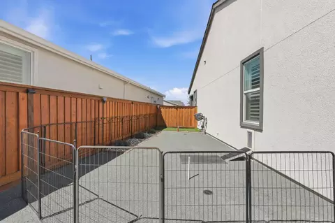 Exterior - 1158 Crescent Ave, Manteca, CA 95336 photo 6 of 22