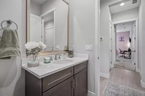 Entry Way - 1158 Crescent Ave, Manteca, CA 95336 photo 5 of 7