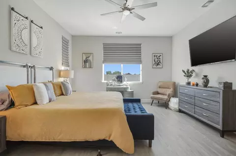 Bedroom - 1158 Crescent Ave, Manteca, CA 95336 photo 4 of 6