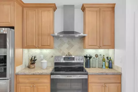 Kitchen - 1117 Rainier Ave, Pacifica, CA 94044 photo 4 of 6