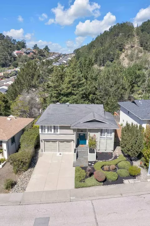 View/Area - 1117 Rainier Ave, Pacifica, CA 94044 photo 1 of 2