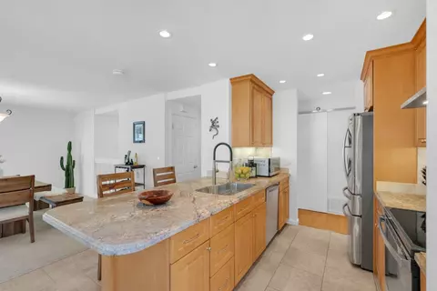 Kitchen - 1117 Rainier Ave, Pacifica, CA 94044 photo 2 of 6