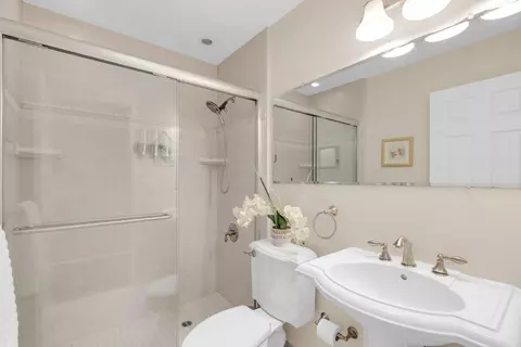 Bath - 1117 Rainier Ave, Pacifica, CA 94044 photo 1 of 3