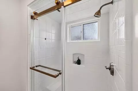 Bath - 1735 Tahoe Dr, Milpitas, CA 95035 photo 4 of 5